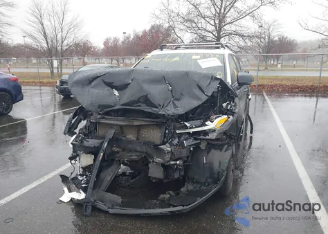 2019 Volvo Xc40 T5 Momentum/T5 R-Design z USA, uszkodzony, nr VIN YV4162XZ8K2008421